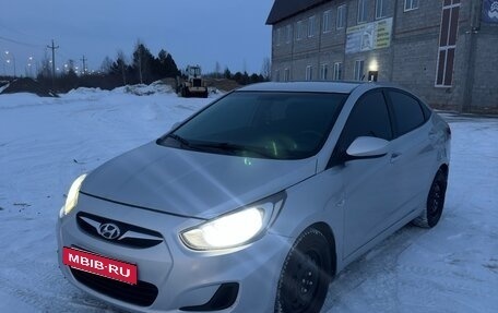 Hyundai Solaris II рестайлинг, 2012 год, 970 000 рублей, 11 фотография