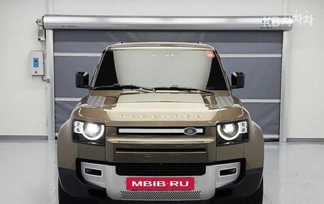 Land Rover Defender II, 2022 год, 7 540 000 рублей, 2 фотография