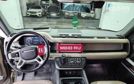 Land Rover Defender II, 2022 год, 7 540 000 рублей, 5 фотография