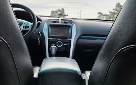 Ford Explorer VI, 2014 год, 1 800 000 рублей, 3 фотография