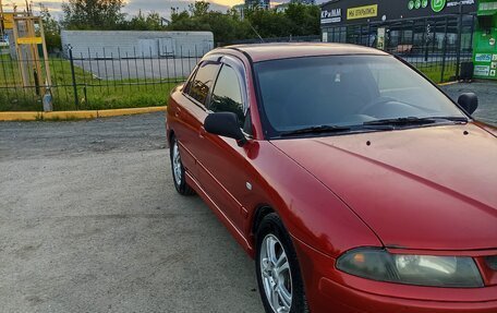 Mitsubishi Carisma I, 2002 год, 310 000 рублей, 3 фотография