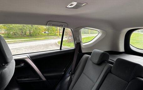 Toyota RAV4, 2013 год, 1 850 000 рублей, 10 фотография