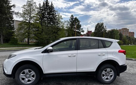Toyota RAV4, 2013 год, 1 850 000 рублей, 2 фотография