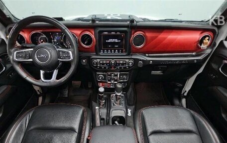 Jeep Wrangler, 2022 год, 4 650 000 рублей, 6 фотография