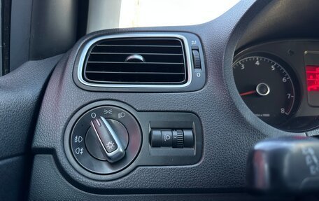 Volkswagen Polo VI (EU Market), 2013 год, 650 000 рублей, 13 фотография