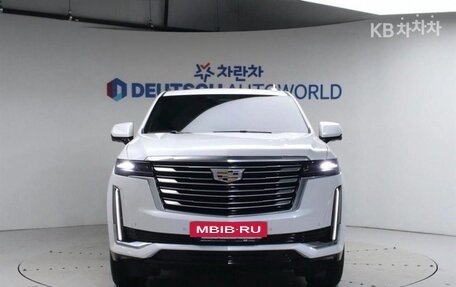Cadillac Escalade V, 2021 год, 10 760 000 рублей, 2 фотография