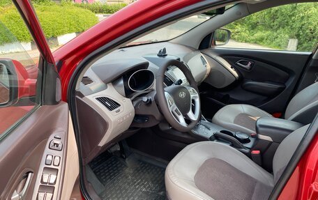 Hyundai ix35 I рестайлинг, 2010 год, 1 100 000 рублей, 15 фотография