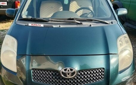 Toyota Yaris III рестайлинг, 2006 год, 400 000 рублей, 6 фотография