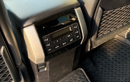 Toyota Land Cruiser Prado 150 рестайлинг 2, 2018 год, 5 000 000 рублей, 12 фотография