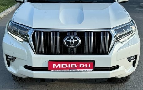 Toyota Land Cruiser Prado 150 рестайлинг 2, 2018 год, 5 000 000 рублей, 2 фотография