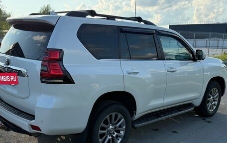 Toyota Land Cruiser Prado 150 рестайлинг 2, 2018 год, 5 000 000 рублей, 6 фотография