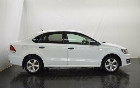 Volkswagen Polo VI (EU Market), 2015 год, 698 000 рублей, 4 фотография
