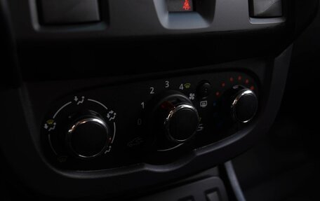 Renault Duster I рестайлинг, 2017 год, 900 000 рублей, 14 фотография