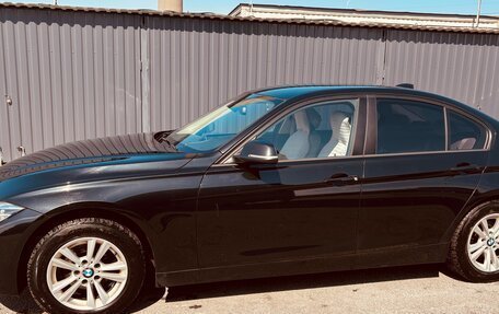 BMW 3 серия, 2018 год, 2 000 000 рублей, 13 фотография