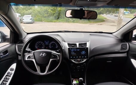 Hyundai Solaris II рестайлинг, 2014 год, 600 000 рублей, 8 фотография