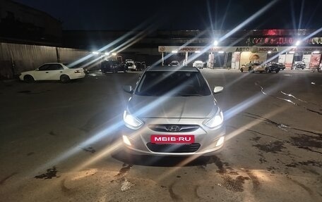 Hyundai Solaris II рестайлинг, 2014 год, 600 000 рублей, 6 фотография