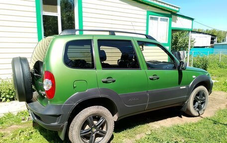 Chevrolet Niva I рестайлинг, 2014 год, 490 000 рублей, 18 фотография