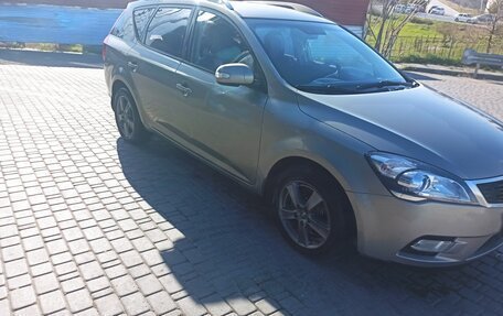 KIA cee'd I рестайлинг, 2010 год, 850 000 рублей, 4 фотография
