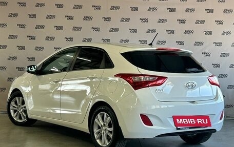Hyundai i30 II рестайлинг, 2013 год, 950 000 рублей, 4 фотография