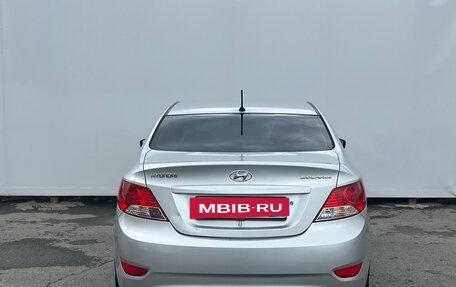 Hyundai Solaris II рестайлинг, 2013 год, 780 000 рублей, 5 фотография