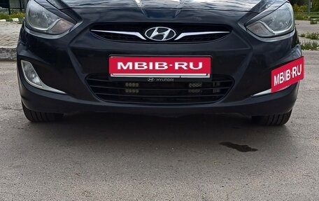 Hyundai Solaris II рестайлинг, 2011 год, 850 000 рублей, 6 фотография