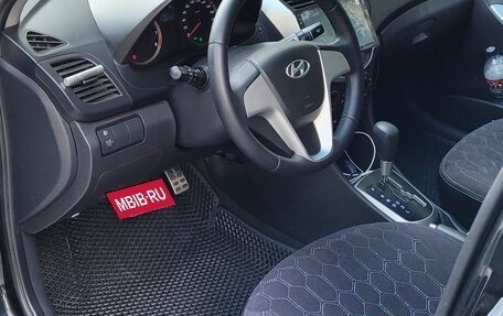 Hyundai Solaris II рестайлинг, 2011 год, 850 000 рублей, 19 фотография