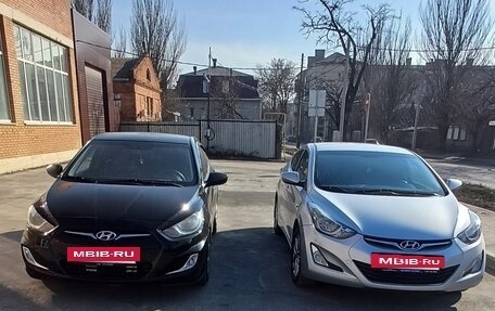 Hyundai Solaris II рестайлинг, 2011 год, 850 000 рублей, 29 фотография