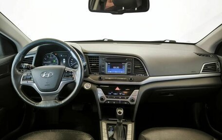 Hyundai Elantra VI рестайлинг, 2018 год, 1 230 000 рублей, 5 фотография