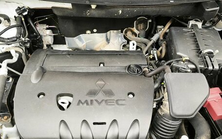 Mitsubishi Outlander III рестайлинг 3, 2014 год, 1 370 000 рублей, 14 фотография