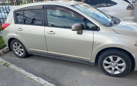 Nissan Tiida, 2004 год, 460 000 рублей, 2 фотография