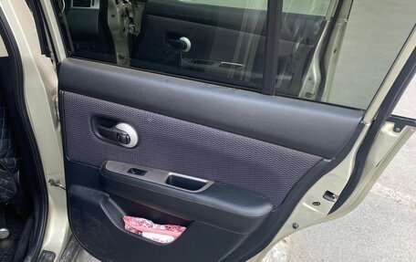 Nissan Tiida, 2004 год, 460 000 рублей, 8 фотография