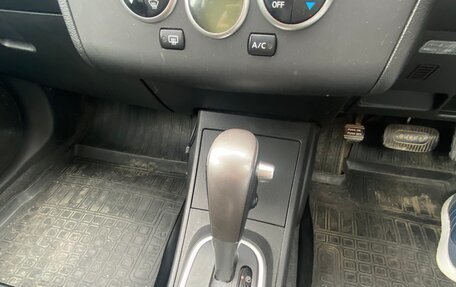 Nissan Tiida, 2004 год, 460 000 рублей, 24 фотография