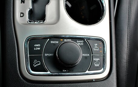 Jeep Grand Cherokee, 2012 год, 1 800 000 рублей, 16 фотография