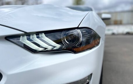 Ford Mustang VI рестайлинг, 2022 год, 3 670 000 рублей, 6 фотография