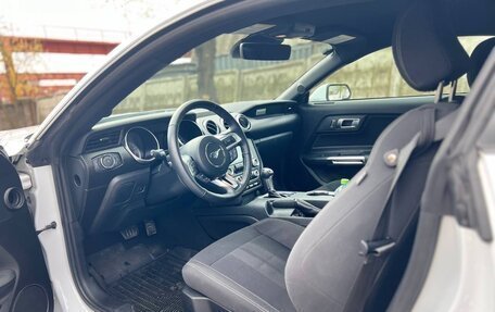 Ford Mustang VI рестайлинг, 2022 год, 3 670 000 рублей, 7 фотография