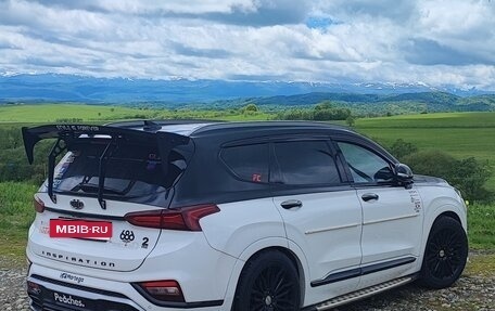 Hyundai Santa Fe IV, 2019 год, 4 050 000 рублей, 2 фотография
