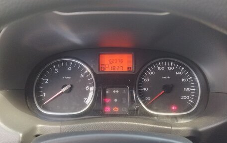 Renault Duster I рестайлинг, 2014 год, 1 000 000 рублей, 3 фотография
