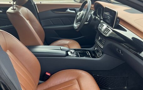 Mercedes-Benz CLS, 2017 год, 2 950 000 рублей, 23 фотография