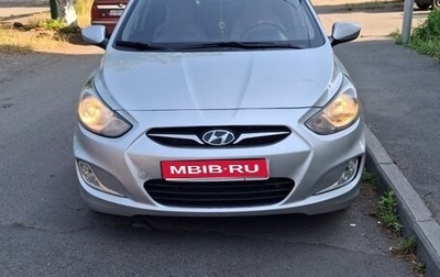 Hyundai Solaris II рестайлинг, 2012 год, 850 000 рублей, 1 фотография