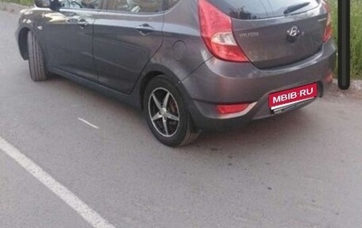 Hyundai Solaris II рестайлинг, 2012 год, 630 000 рублей, 1 фотография