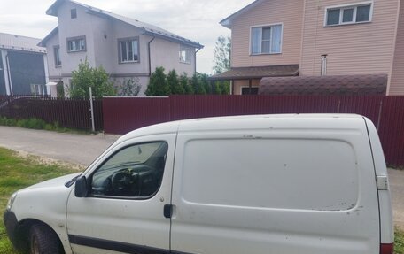 Peugeot Partner II рестайлинг 2, 2010 год, 260 000 рублей, 4 фотография
