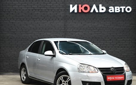 Volkswagen Jetta VI, 2005 год, 610 000 рублей, 3 фотография