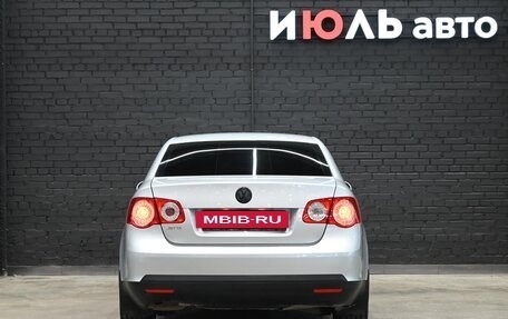 Volkswagen Jetta VI, 2005 год, 610 000 рублей, 7 фотография
