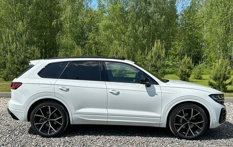 Volkswagen Touareg III, 2023 год, 9 800 000 рублей, 2 фотография