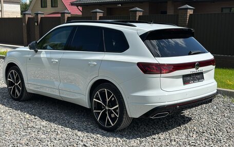 Volkswagen Touareg III, 2023 год, 9 800 000 рублей, 4 фотография