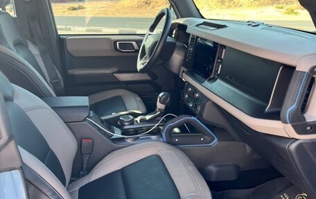 Ford Bronco, 2022 год, 4 400 000 рублей, 26 фотография