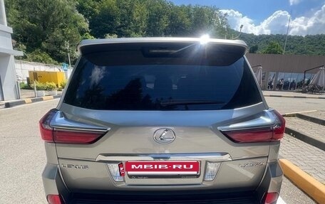 Lexus LX III, 2017 год, 8 560 000 рублей, 7 фотография