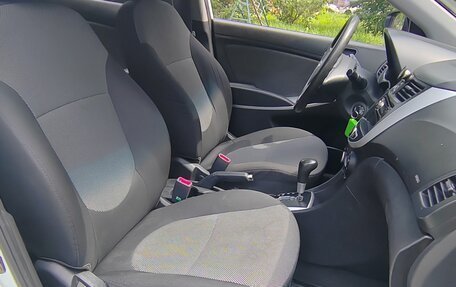 Hyundai Solaris II рестайлинг, 2012 год, 661 000 рублей, 17 фотография