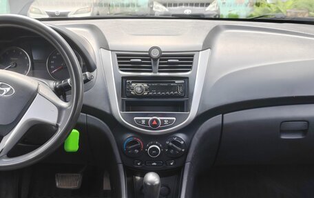Hyundai Solaris II рестайлинг, 2012 год, 661 000 рублей, 13 фотография
