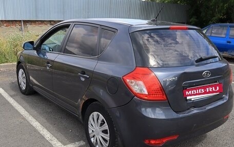 KIA cee'd I рестайлинг, 2010 год, 449 000 рублей, 2 фотография